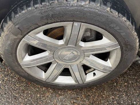 Used 2018 Cadillac Escalade Luxury image 17