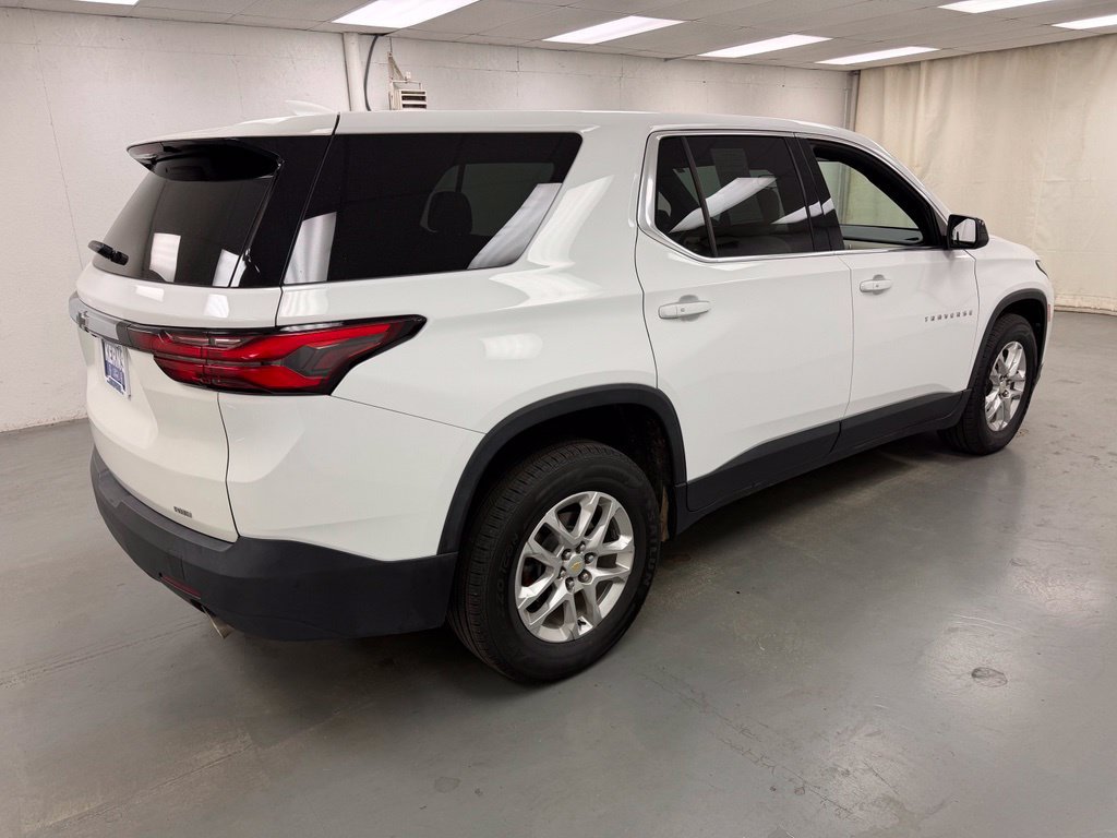 Used 2022 Chevrolet Traverse LS AWD/4WD image 7