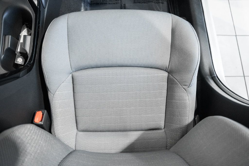 Used 2025 Toyota Corolla SE FWD image 29