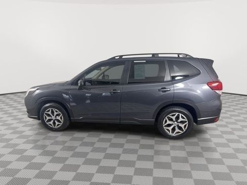 Certified 2022 Subaru Forester Premium image 4