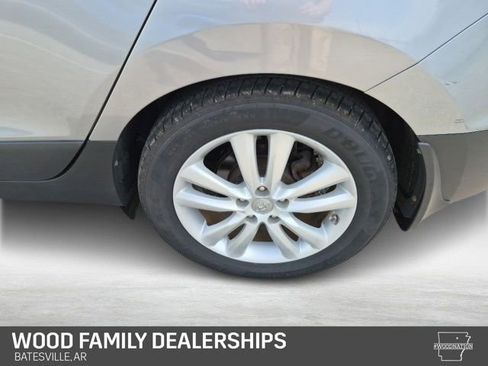 Used 2013 Hyundai Tucson Limited w/ Premium Pkg image 10