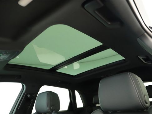 Certified 2024 Audi Q3 2.0T Premium Plus image 26