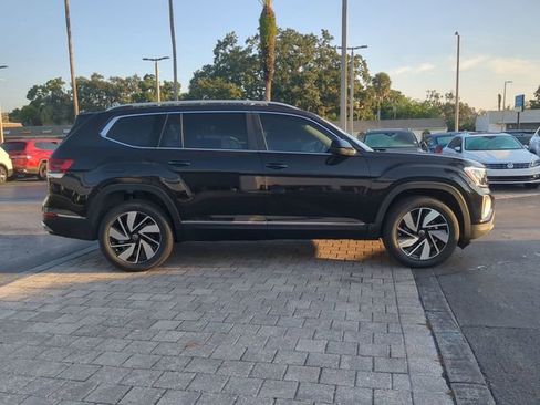 New 2026 Volkswagen Atlas SEL image 3