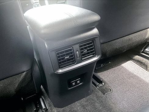 Used 2020 Toyota RAV4 XSE AWD/4WD image 10