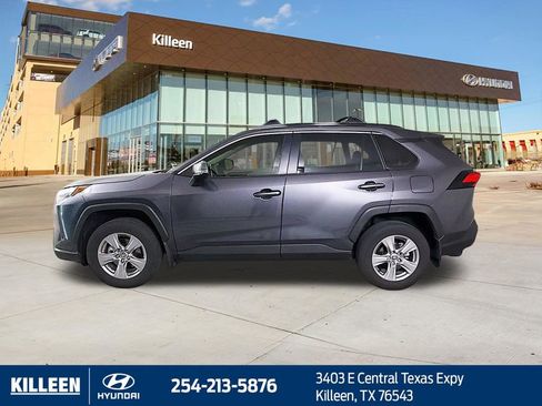 Used 2025 Toyota RAV4 XLE w/ Weather Package AWD/4WD image 4