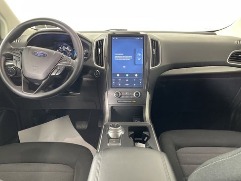 Used 2022 Ford Edge SE w/ Black Appearance Package image 14