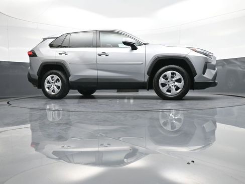 Certified 2023 Toyota RAV4 LE image 28