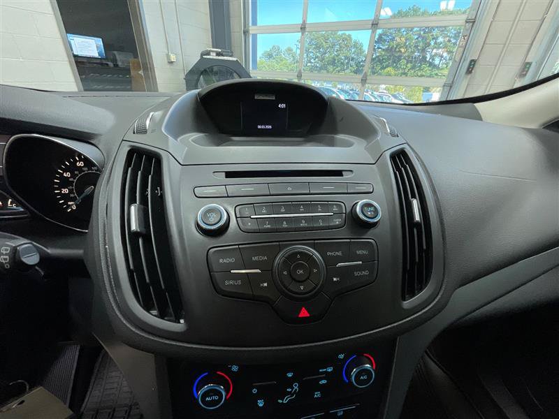 Used 2017 Ford Escape SE AWD/4WD image 18