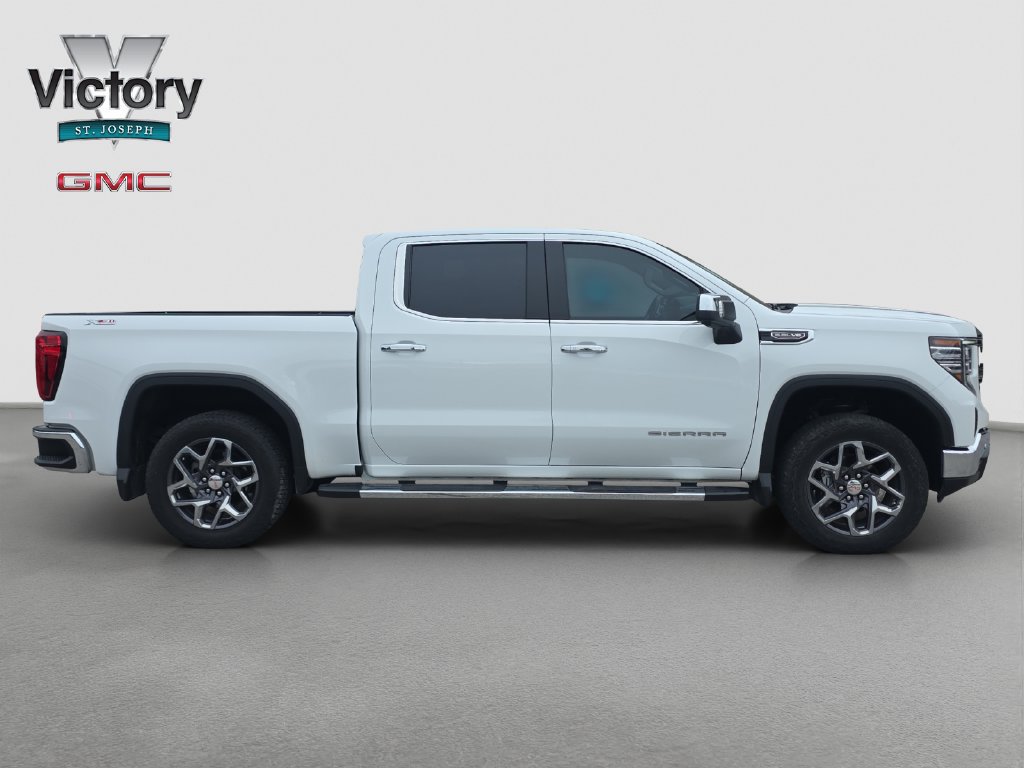 Used 2024 GMC Sierra 1500 SLT w/ SLT Premium Plus Package AWD/4WD image 18