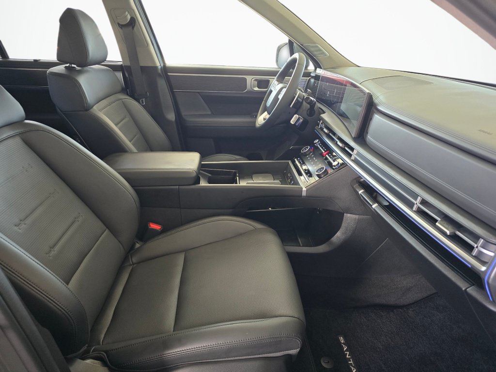 Used 2026 Hyundai Santa Fe Limited AWD/4WD image 44
