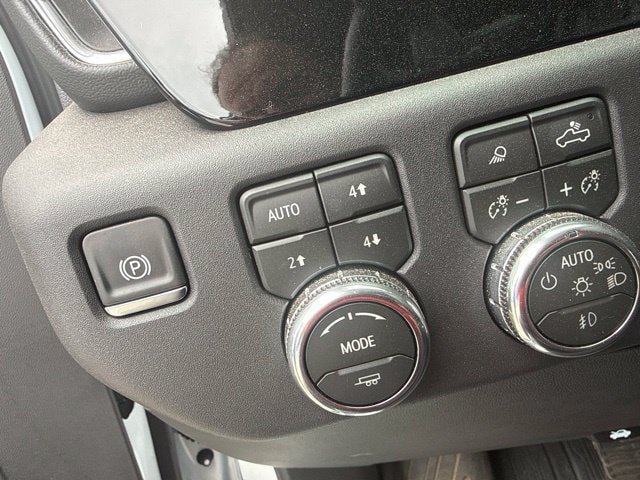 Used 2026 GMC Sierra 1500 Elevation w/ Elevation Premium Package AWD/4WD image 16