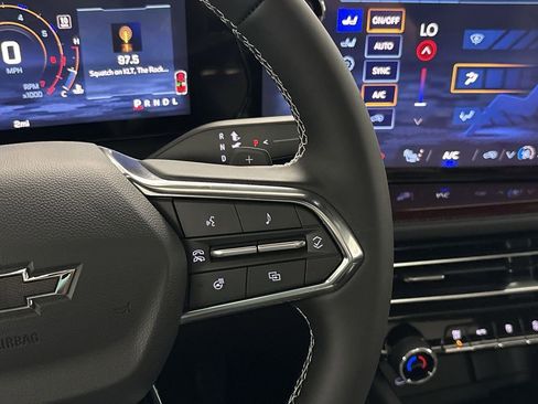 New 2026 Chevrolet Traverse Z71 w/ Driver Confidence Package AWD/4WD image 57