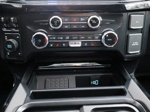 New 2026 Ford F250 Lariat w/ Black Appearance Package AWD/4WD image 10