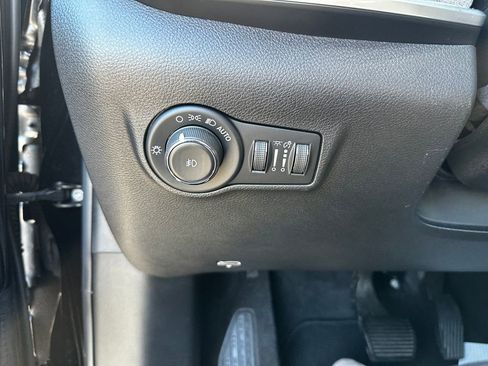 Used 2022 Jeep Compass Latitude image 59