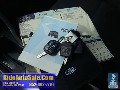 Used 2009 Ford Focus SES FWD image 31