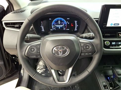 Certified 2026 Toyota Corolla Cross LE AWD/4WD image 16