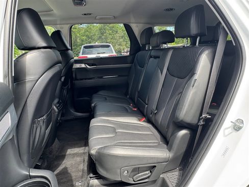 Used 2023 Hyundai Palisade SEL FWD image 20
