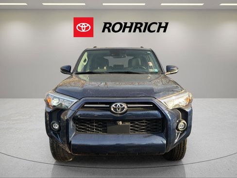 Used 2022 Toyota 4Runner SR5 Premium image 5