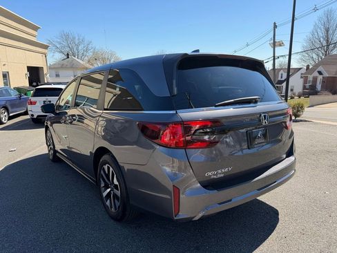 Used 2025 Honda Odyssey EX-L image 5