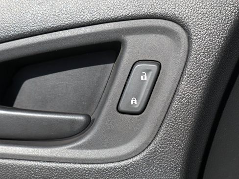 Used 2022 GMC Canyon Elevation Standard w/ Convenience Package image 16