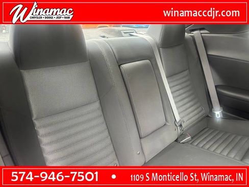 Used 2014 Dodge Challenger R/T RWD image 13