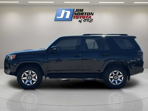 Used 2021 Toyota 4Runner TRD Off-Road Premium w/ Moonroof Package AWD/4WD image 8