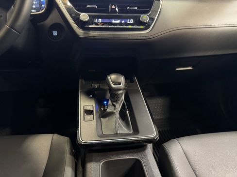 Certified 2026 Toyota Corolla Cross XLE w/ Convenience Package FWD image 20