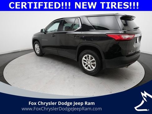 Used 2021 Chevrolet Traverse LS image 12