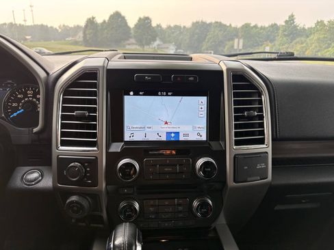 Used 2016 Ford F150 Lariat w/ Equipment Group 502A Luxury AWD/4WD image 23
