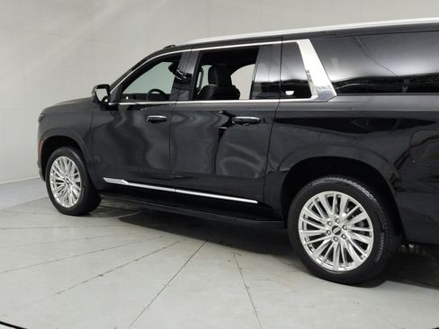 Certified 2025 Cadillac Escalade ESV Premium Luxury w/ LPO, Floor Liner Package image 3