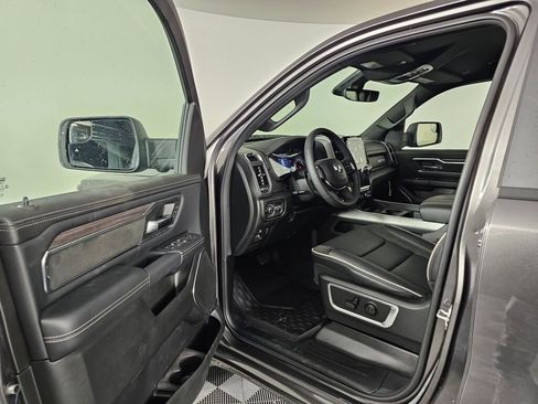 New 2026 RAM 1500 Laramie AWD/4WD image 22