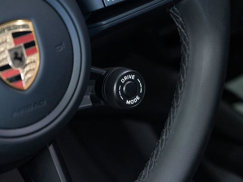 Certified 2026 Porsche Cayenne Coupe AWD/4WD image 23
