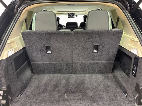 Used 2023 Land Rover Range Rover Long Wheelbase SE image 46