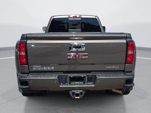 Used 2015 GMC Sierra 3500 Denali w/ Duramax Plus Package RWD image 5