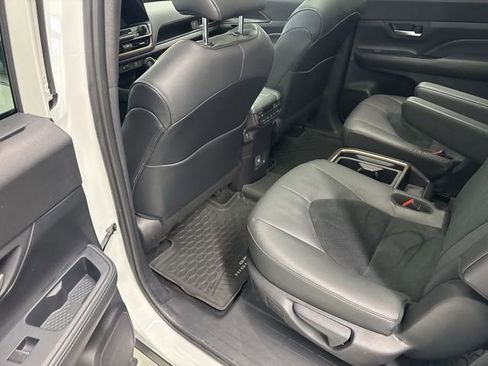 Used 2025 Toyota Grand Highlander AWD Hybrid image 21
