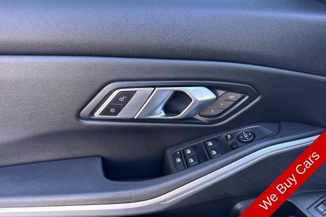 Used 2023 BMW M340i RWD image 15