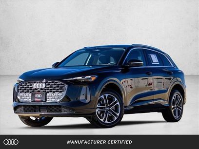 Used 2025 Audi Q5 Premium w/ Convenience Package