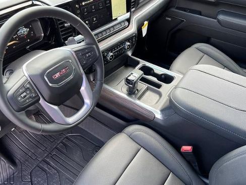 New 2026 GMC Sierra 1500 SLT w/ SLT Premium Plus Package AWD/4WD image 9