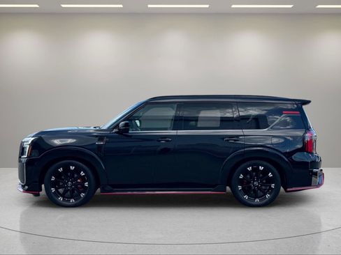 Used 2026 Nissan Armada NISMO AWD/4WD image 2