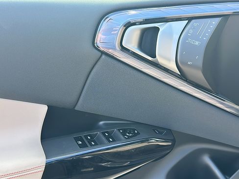 New 2026 BMW X3 xDrive30 w/ Convenience Package image 13