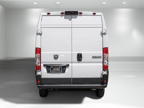 Used 2023 RAM ProMaster 2500 FWD image 7