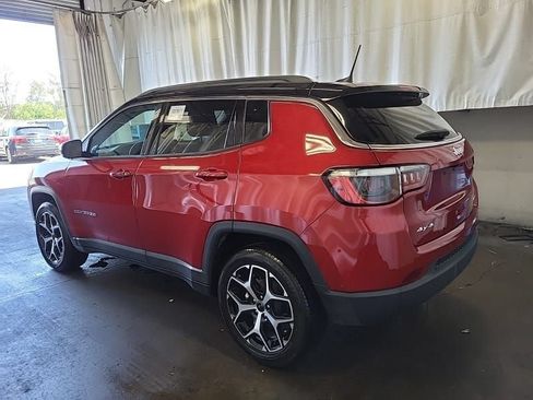 Used 2025 Jeep Compass Limited AWD/4WD image 6