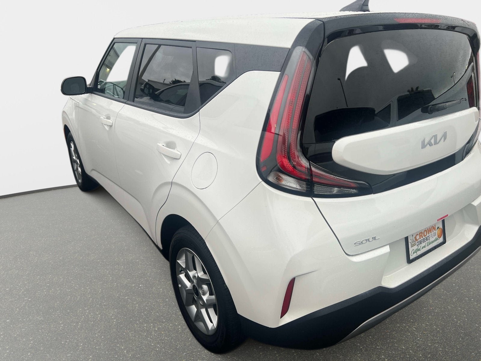 Certified 2025 Kia Soul LX w/ LX Technology Package FWD image 36