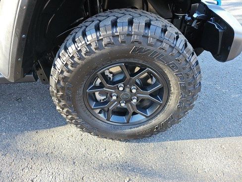 Used 2024 Jeep Wrangler Willys image 10