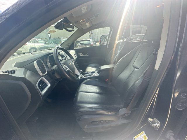 Used 2017 Chevrolet Equinox Premier w/ Enhanced Convenience Package AWD/4WD image 22