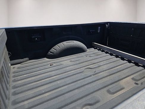 Used 2022 Ford F250 Lariat w/ Lariat Value Package AWD/4WD image 17