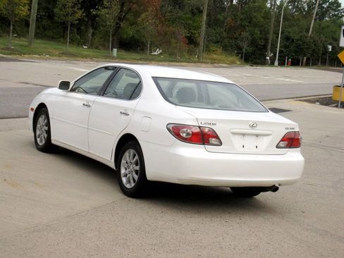 Used 2004 Lexus ES 330 image 12