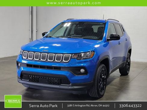 Used 2022 Jeep Compass Latitude AWD/4WD image 1