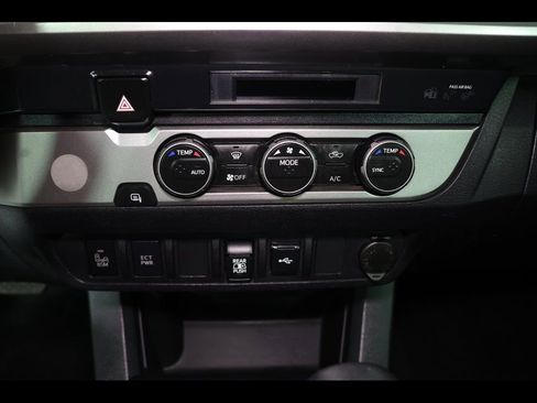 Used 2022 Toyota Tacoma SR5 image 24