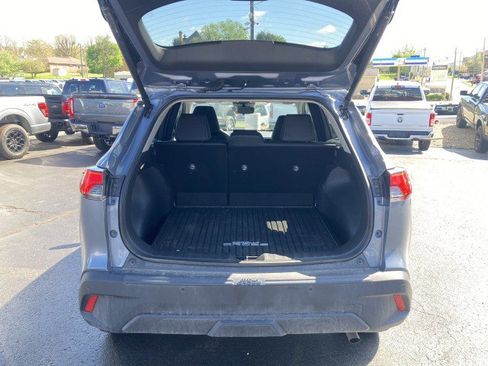 Used 2025 Toyota Corolla Cross XLE w/ Convenience Package image 7